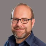 Teambild-Gasteiger-Georg Hintergrung einfarbig